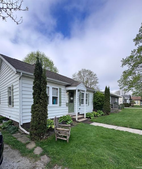 1007 W Laporte St, Plymouth, IN, 46563-2434 | Card Image
