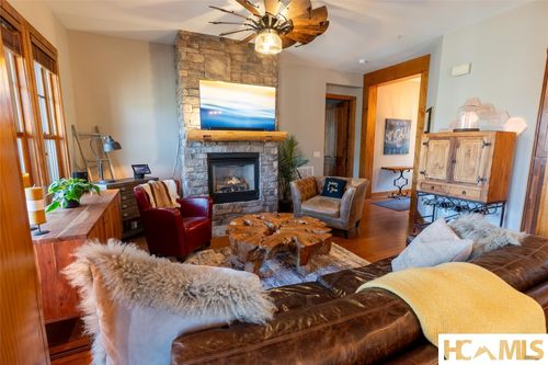 a1-100 Saddle Notch Ln, Tuckasegee, NC, 28783 | Card Image