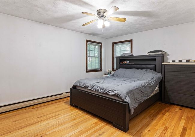 11 Trinity Ave, House other with 3 bedrooms, 2 bathrooms and 5 parking in Grafton MA | Image 15
