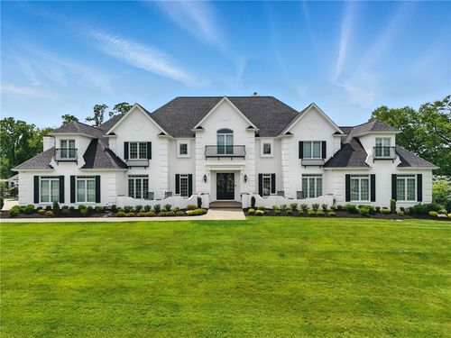 527 Salem Heights Dr, Gibsonia, PA, 15044-6137 | Card Image