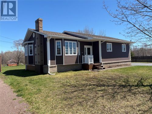 24 Kinsmen Dr, Bishops Falls, NL, A0H1C0 | Card Image