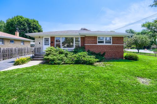 603 N Wilshire Ln, Arlington Heights, IL, 60004-5856 | Card Image