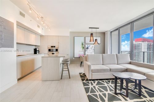 r1006-4010 S Ocean Dr, Hollywood, FL, 33019-3063 | Card Image