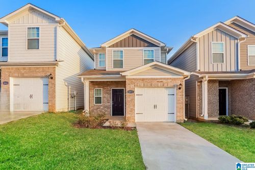 8053 Hagood St, PELL CITY, AL, 35128-8229 | Card Image
