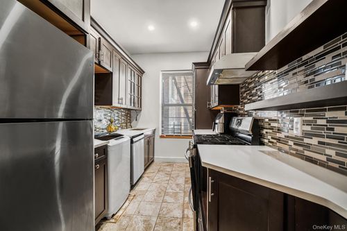 2d-36 Echo Ave, New Rochelle, NY, 10801-5729 | Card Image