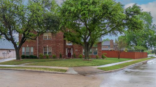2325 Heather Ridge Dr, Flower Mound, TX, 75028-8350 | Card Image
