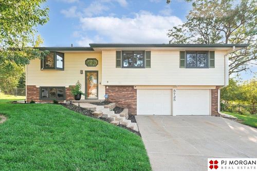 5725 N 116th Cir, Omaha, NE, 68164-1428 | Card Image
