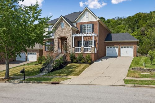 325 Wandering Cir, Franklin, TN, 37067-5763 | Card Image