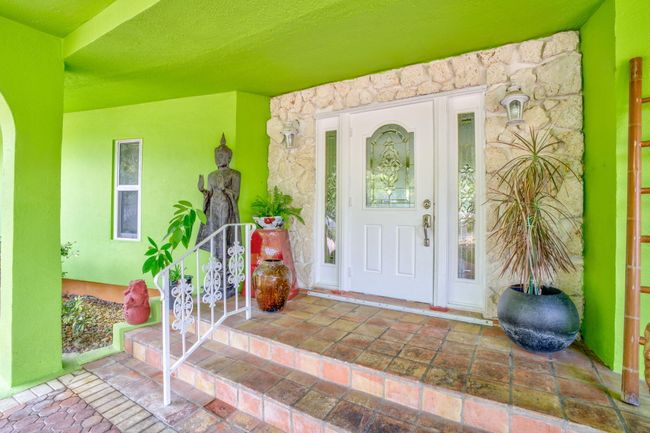 Entrance | Image 37