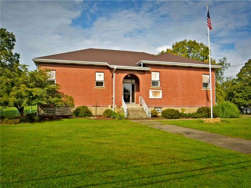 2 Paintertown Rd, Penn Twp - WML, PA, 15642 | Card Image