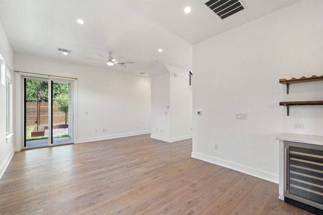 B - 4020 Valley View Rd, House other with 3 bedrooms, 3 bathrooms and 2 parking in Austin TX | Image 16
