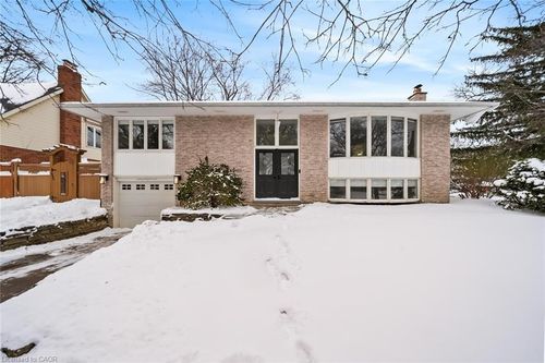 407 Canterbury Cres, Oakville, ON, L6J5K8 | Card Image