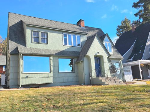 1425 Pacific Ter, Klamath Falls, OR, 97601-1834 | Card Image
