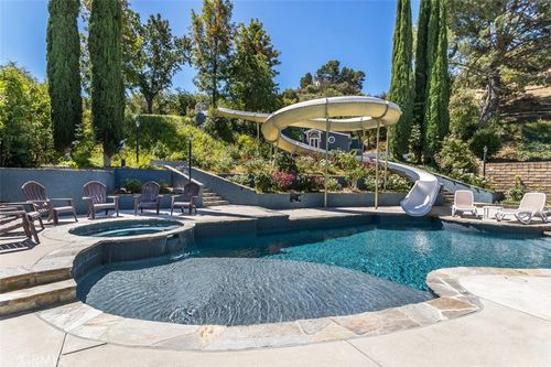 24806 Rosepark Ct, Newhall, CA, 91321-3459 | Card Image
