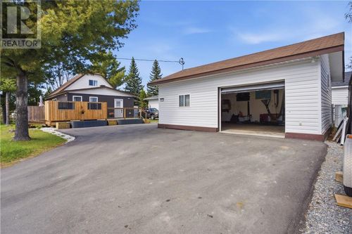 95 O'Donaghue Dr, Garson, ON, P3L1E2 | Card Image