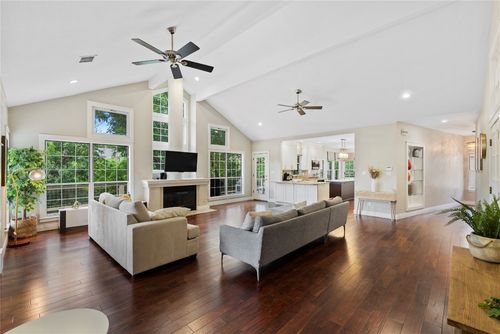 8506 Walhill Cv, Austin, TX, 78759-8030 | Card Image