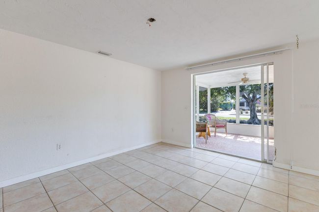 Step in the peaceful lanai. | Image 8