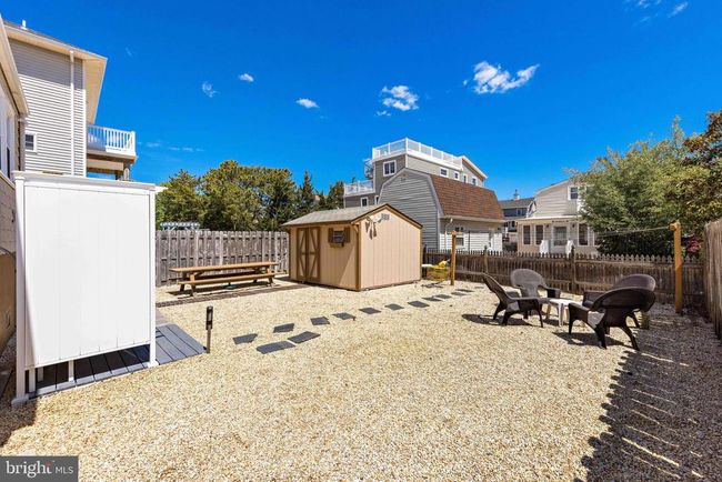 215 W 23 Rd St, House other with 3 bedrooms, 1 bathrooms and null parking in SHIP BOTTOM NJ | Image 21