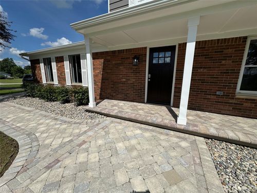 4109 Loves Creek Dr, Howell, MI, 48843-9667 | Card Image