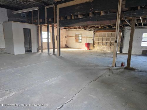 7 Mountain Dale Rd, Greenfield Park, NY, 12435-5417 | Card Image