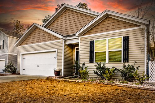 114 Valley Row, Summerville, SC, 29483-8451 | Card Image