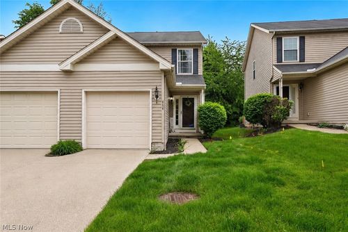 606 Birch Hill Dr, Medina, OH, 44256-1412 | Card Image