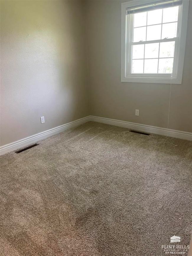 1504 Hale Dr, House other with 4 bedrooms, 1 bathrooms and null parking in Junction City KS | Image 11