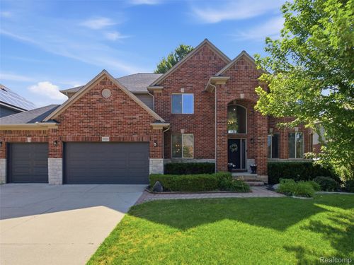 39218 Nautical Ln, Harrison Township, MI, 48045-6049 | Card Image