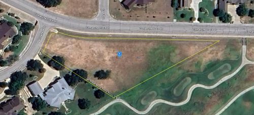 3304 Arrowhead Dr, Kerrville, TX, 78028-8055 | Card Image