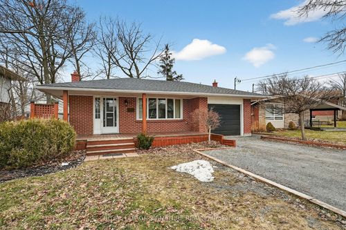 55 Burness Dr, Saint Catharines, ON, L2P1J4 | Card Image