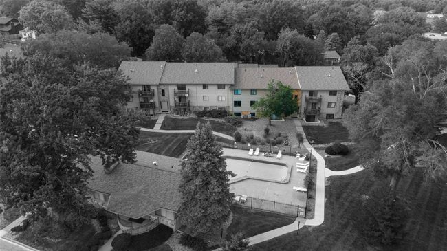 APT-8 - 9533 University Ave, Condo with 2 bedrooms, 2 bathrooms and null parking in Clive IA | Image 24