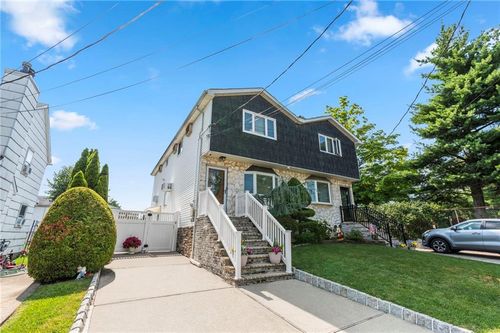 185 Woodrow Rd, Staten Island, NY, 10312-1343 | Card Image