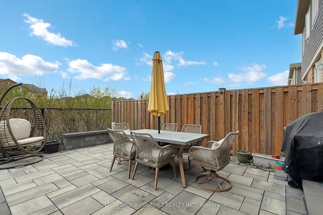 1558 Clitherow St, House other with 4 bedrooms, 3 bathrooms and 1 parking in Milton ON | Image 39