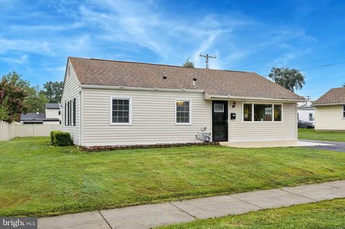 3852 Dresher Rd, BENSALEM, PA, 19020-1420 | Card Image