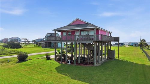 1008 Rollover Circle, Gilchrist, TX, 77617 | Card Image