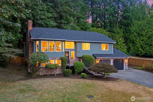 4403 Ne 187th Pl, Lake Forest Park, WA, 98155-2866 | Card Image