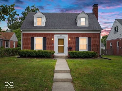 5252 E Saint Clair St, Indianapolis, IN, 46219-4340 | Card Image