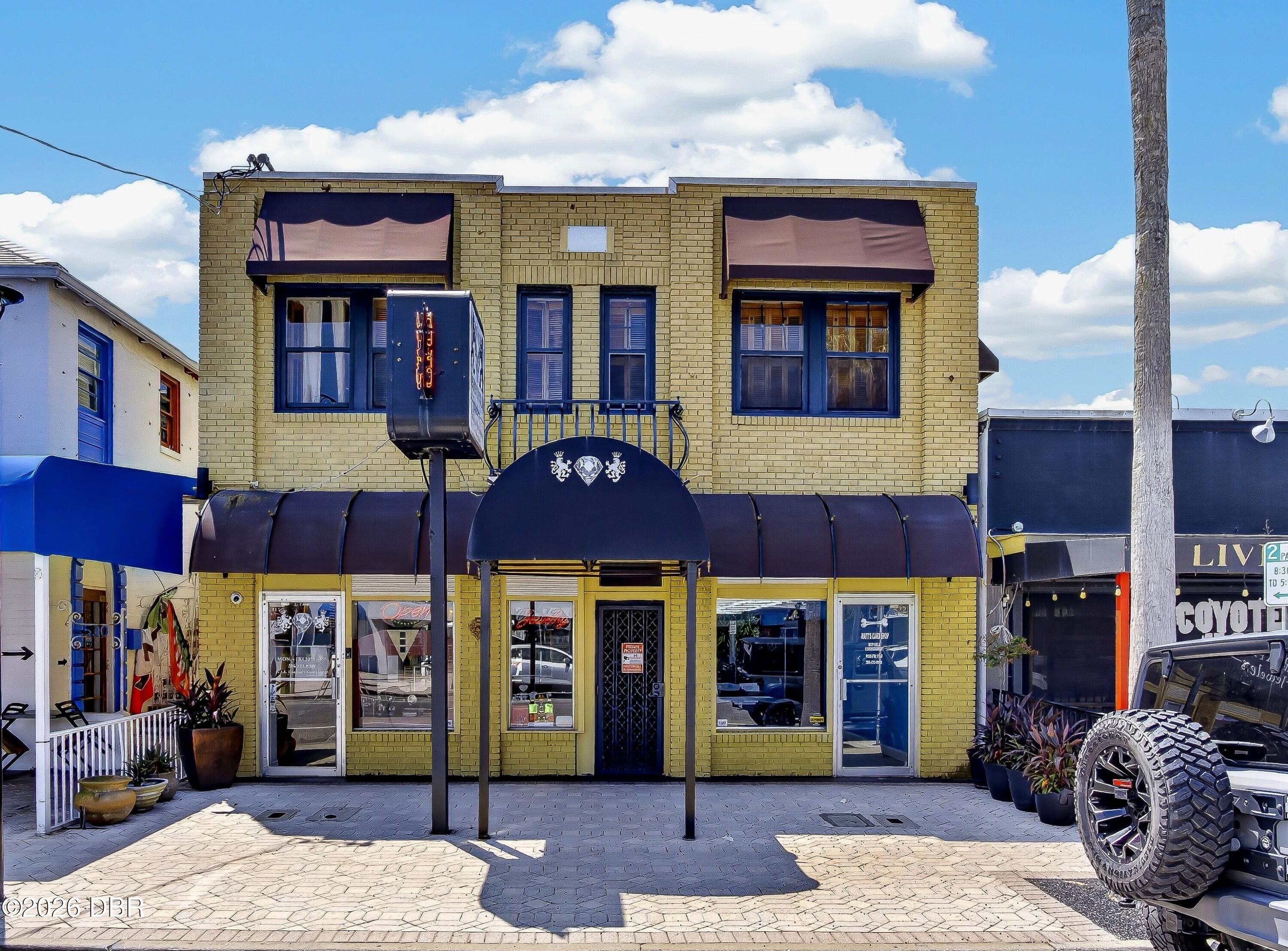 522 Seabreeze Blvd, For Sale in Daytona Beach - eXp Realty