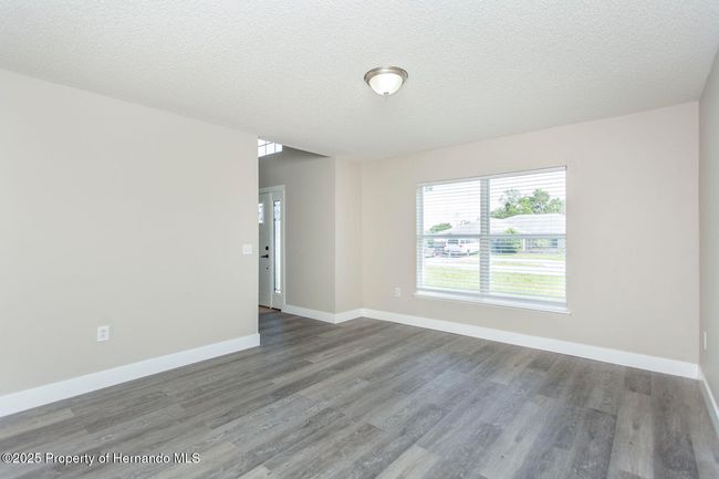 10386 Norvell Rd, House other with 3 bedrooms, 2 bathrooms and null parking in Spring Hill FL | Image 6
