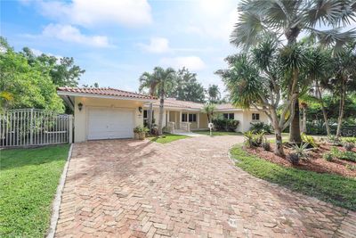 5211 Granada Blvd, House other with 4 bedrooms, 3 bathrooms and null parking in Coral Gables FL | Image 2