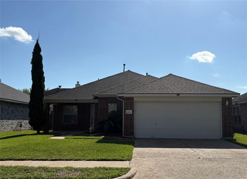 8210 Greenleaf St, Baytown, TX, 77523-8540 | Card Image