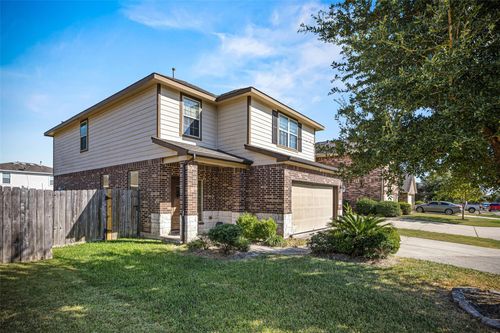 8402 Broadleaf Ave, Baytown, TX, 77521-5540 | Card Image