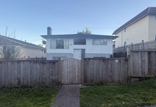 3466 E 2nd Ave, Vancouver, BC, V5M1G6 | Card Image