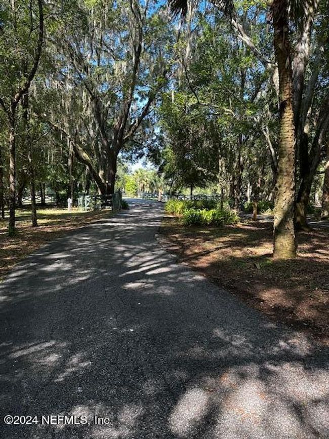 00-11 Se 265 Th Court Road, House other with 3 bedrooms, 3 bathrooms and null parking in Umatilla FL | Image 16