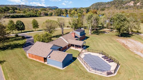 1108 Lakeview Dr, Ashland City, TN, 37015-5328 | Card Image