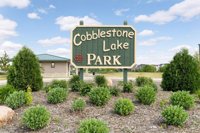 15590 Duck Trail Ln, Townhouse with 4 bedrooms, 4 bathrooms and null parking in Apple Valley MN | Image 39
