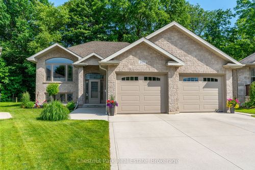 207 2nd St W, Owen Sound, ON, N4K0A6 | Card Image