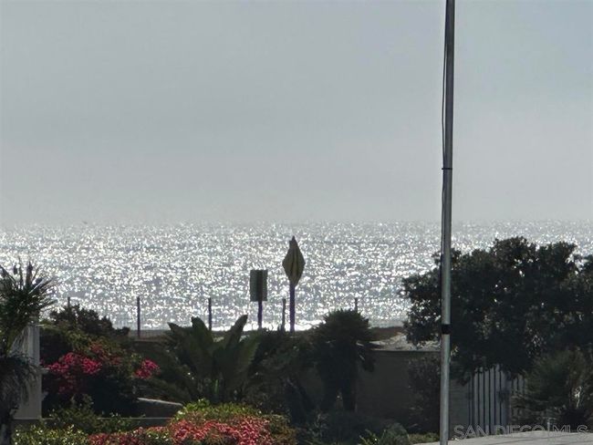 64 Montego Ct, Condo with 2 bedrooms, 3 bathrooms and 2 parking in Coronado CA | Image 24