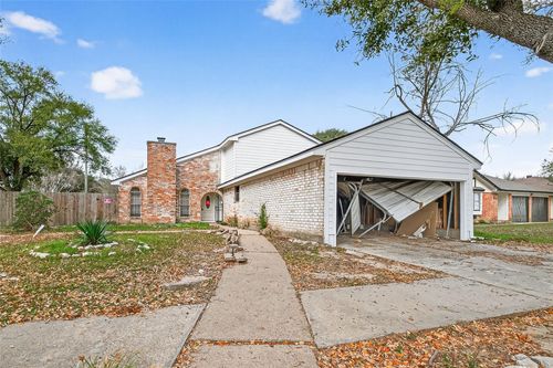 10203 Heather Hill Dr, Houston, TX, 77086-2122 | Card Image