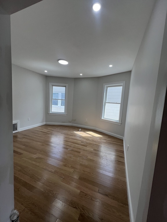 Residential Lease in Boston 4
